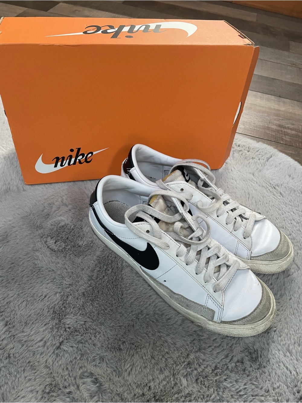 Nike Blazer Low 77’ women’s sneakers